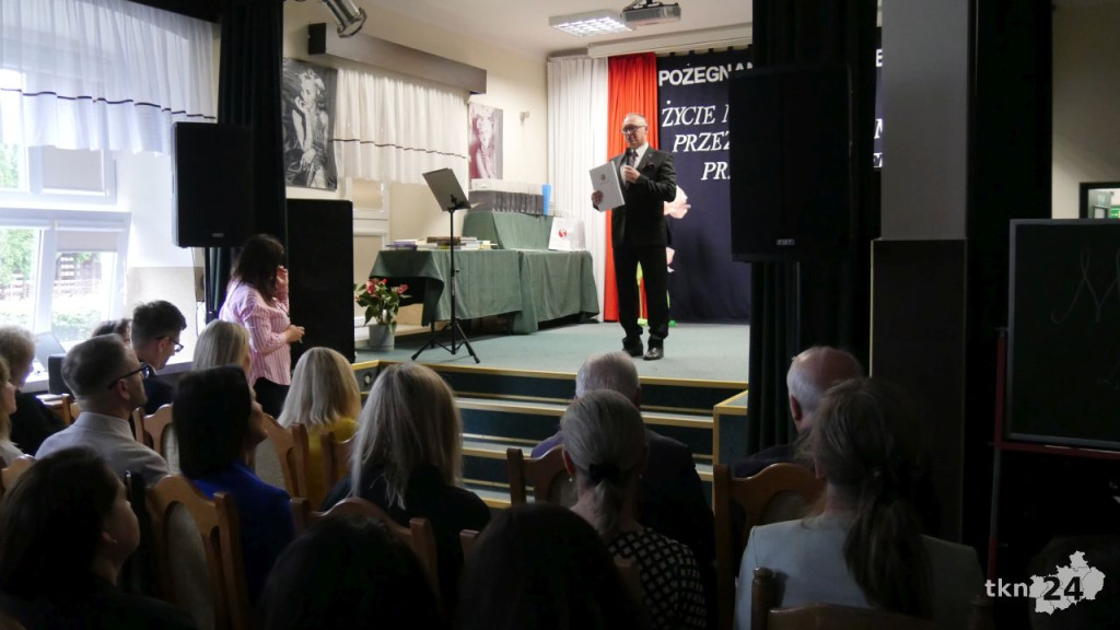 79 maturzystów pożegnało się z I Liceum Ogólnokształcącym w Końskich [zdjęcia]