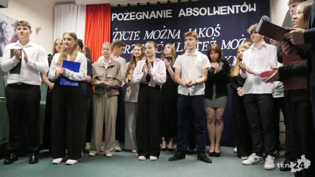 79 maturzystów pożegnało się z I Liceum Ogólnokształcącym w Końskich [zdjęcia]