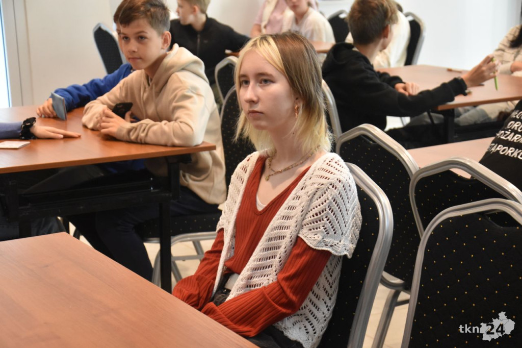 Bezpieczeństwo w teorii i praktyce. Powiatowy etap konkursu w Końskich [wideo, zdjęcia]