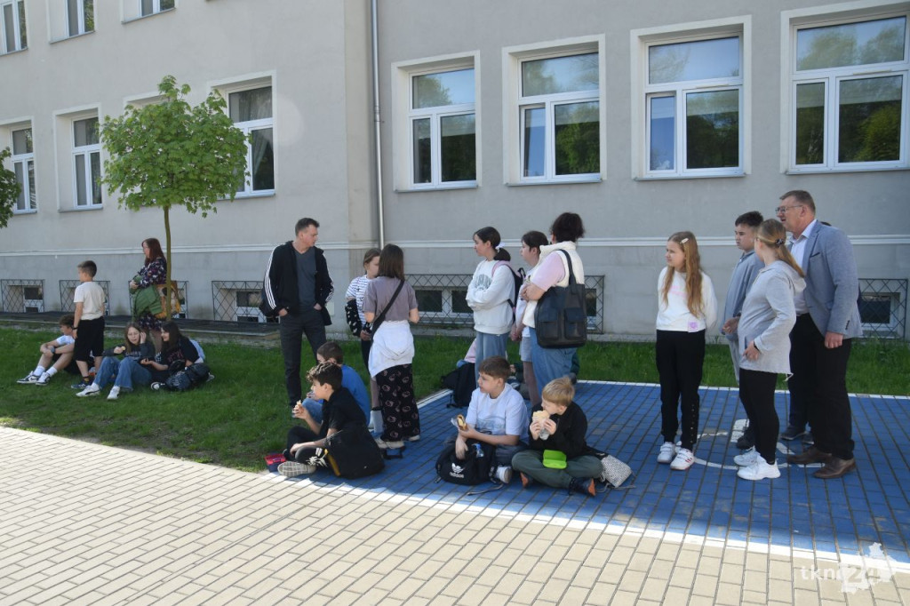 Bezpieczeństwo w teorii i praktyce. Powiatowy etap konkursu w Końskich [wideo, zdjęcia]