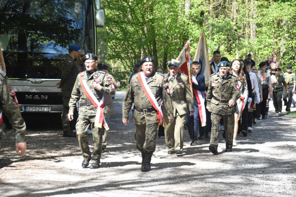 Gmina Smyków ku pamięci pomordowanych mieszkańców Królewca i Adamowa [wideo, zdjęcia]