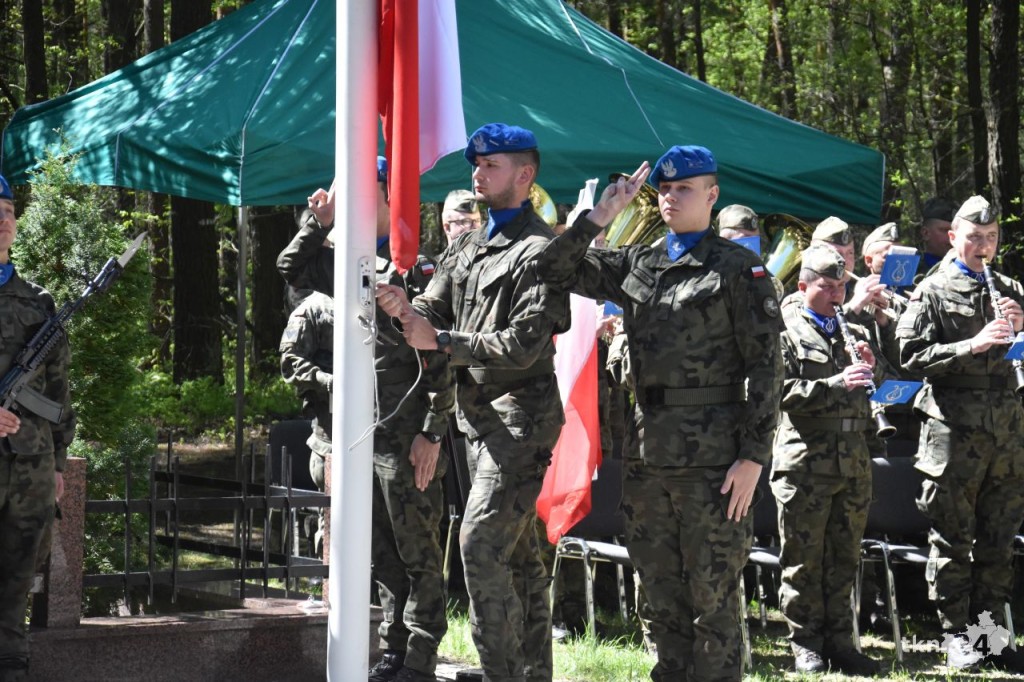 Gmina Smyków ku pamięci pomordowanych mieszkańców Królewca i Adamowa [wideo, zdjęcia]