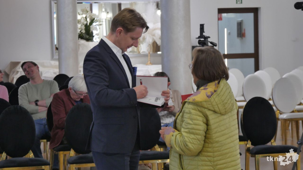 Kandydat na Prezydenta RP Artur Bartoszewicz odwiedził Końskie. Obszerna relacja ze spotkania