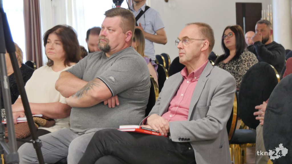 Kandydat na Prezydenta RP Artur Bartoszewicz odwiedził Końskie. Obszerna relacja ze spotkania