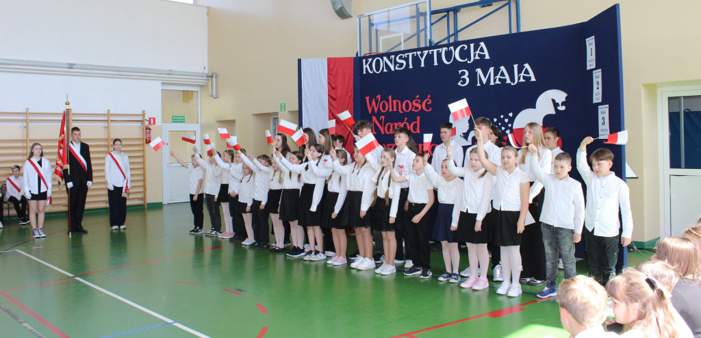 Królewiec i Miedzierza w patriotycznej atmosferze - obchody Święta Konstytucji 3 Maja [zdjęcia]