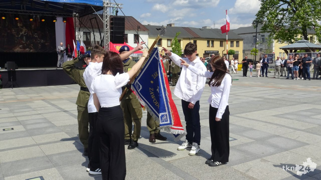 Uroczyste obchody Święta Konstytucji 3 Maja w Końskich! [wideo, foto]