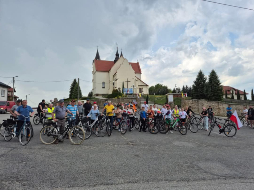 Obchody Święta Konstytucji 3 Maja w Gowarczowie. To była aktywna i wzniosła majówka [zdjęcia]