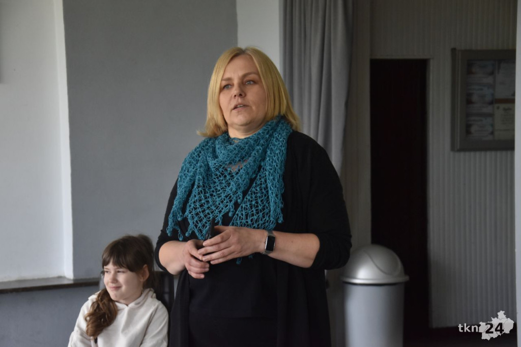 Stworzenie karykatury nie musi być trudne. Ciekawe warsztaty w Stąporkowie [wideo, zdjęcia]