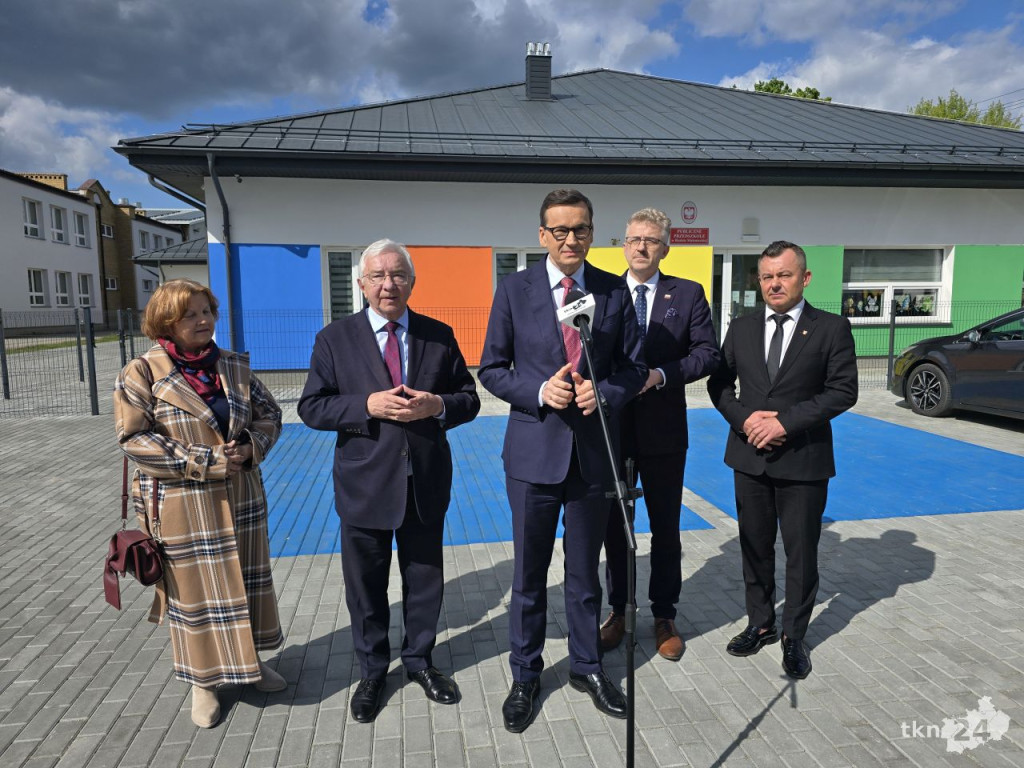 Były premier Mateusz Morawiecki odwiedził Rudę Maleniecką i Końskie [wideo, zdjęcia]