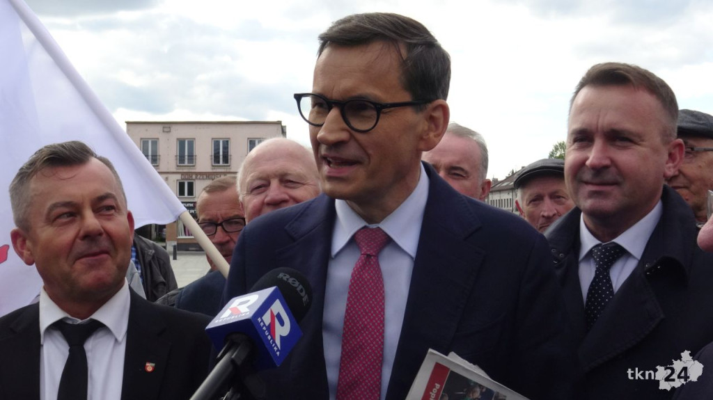 Były premier Mateusz Morawiecki odwiedził Rudę Maleniecką i Końskie [wideo, zdjęcia]