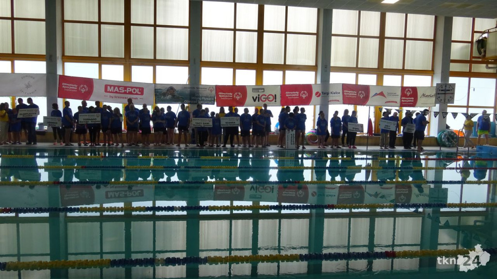 Olimpijczycy znów w Końskich. Rywalizowali niezwykli pływacy [wideo, zdjęcia]