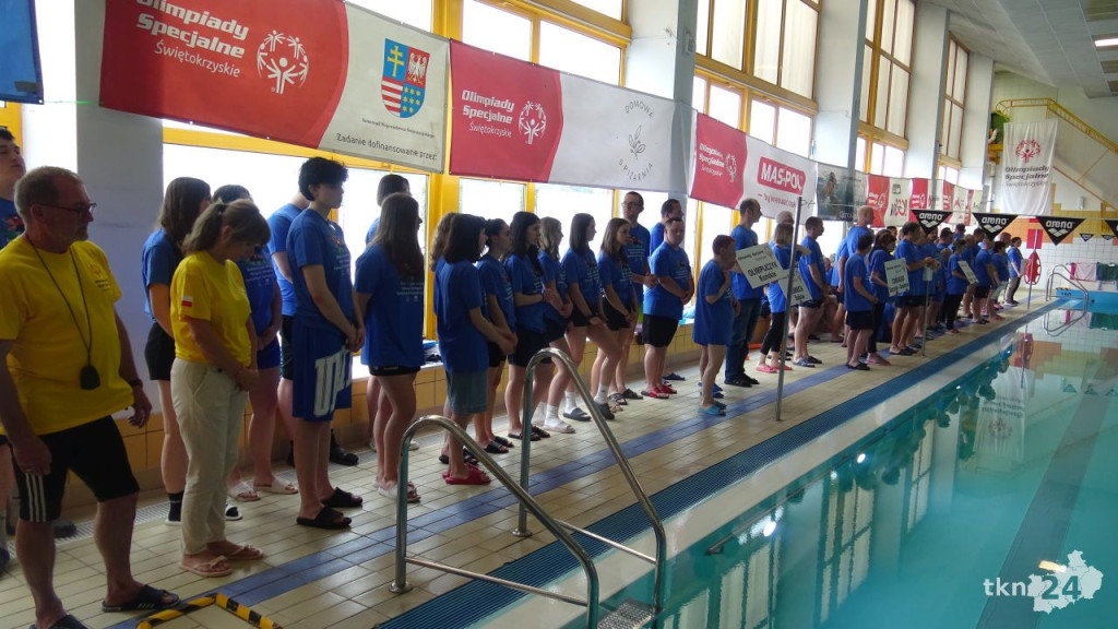 Olimpijczycy znów w Końskich. Rywalizowali niezwykli pływacy [wideo, zdjęcia]