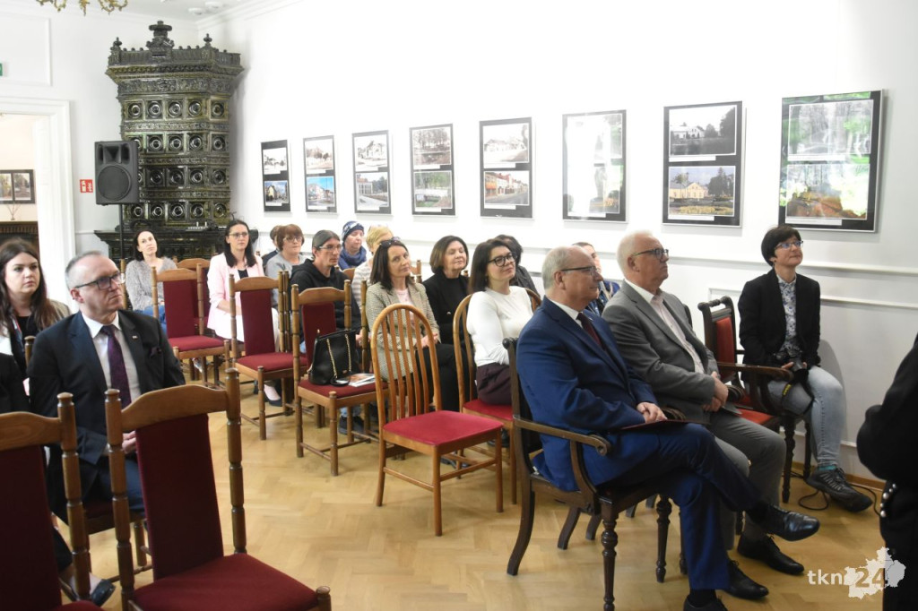 Dorota Duda zaprezentowała swój debiutancki tomik poezji na Seminarium Bibliotekarzy [wideo, zdjęcia]