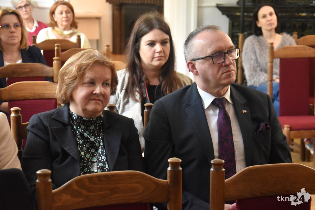 Dorota Duda zaprezentowała swój debiutancki tomik poezji na Seminarium Bibliotekarzy [wideo, zdjęcia]