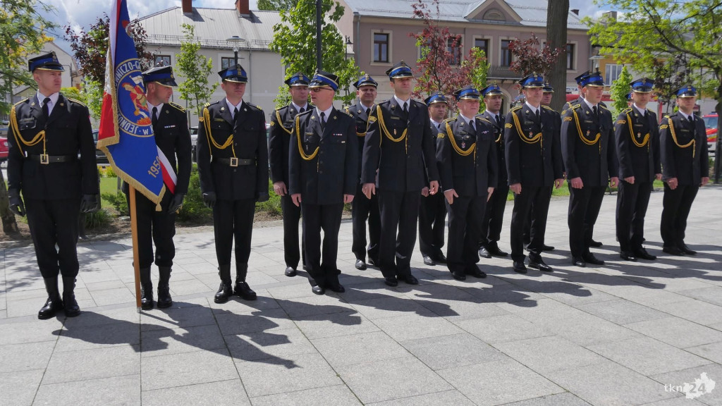 Strażacy z powiatu koneckiego świętowali w Końskich [wideo, zdjęcia]