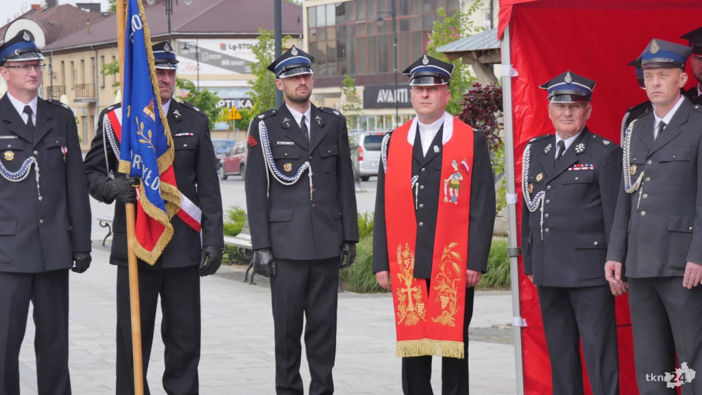 Strażacy z powiatu koneckiego świętowali w Końskich [wideo, zdjęcia]
