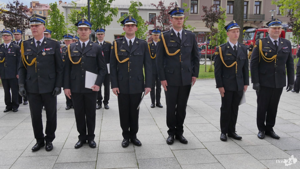 Strażacy z powiatu koneckiego świętowali w Końskich [wideo, zdjęcia]