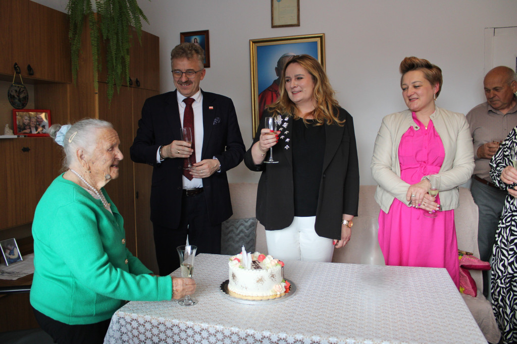 Helena Tkaczyk z Salaty ma już sto lat! [zdjęcia]