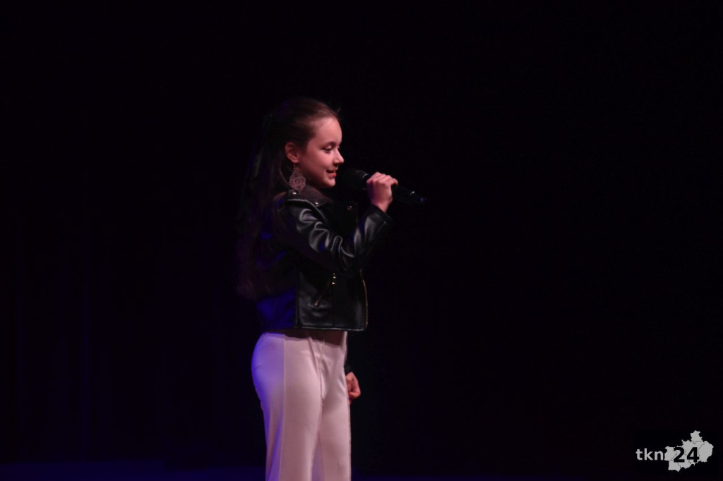 W Końskich wybrzmiały Złote Przeboje w wykonaniu Studia Vocalove [wideo, zdjęcia]