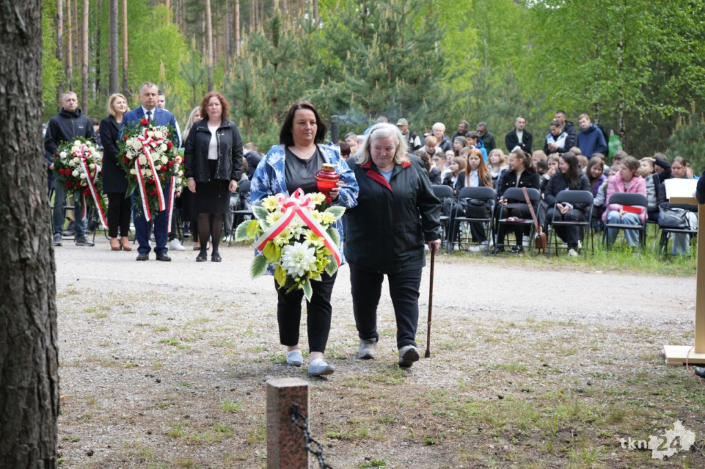 W Bulianowie upamiętniono bohaterską rodzinę Olszewskich [wideo, zdjęcia]
