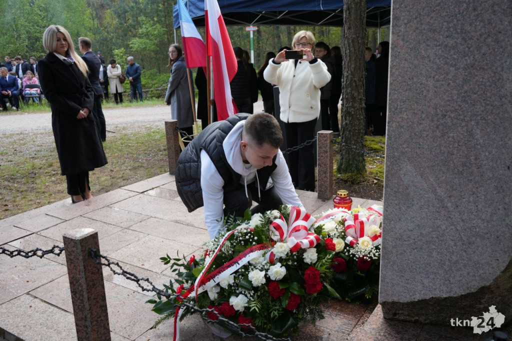 W Bulianowie upamiętniono bohaterską rodzinę Olszewskich [wideo, zdjęcia]