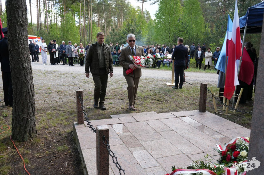 W Bulianowie upamiętniono bohaterską rodzinę Olszewskich [wideo, zdjęcia]