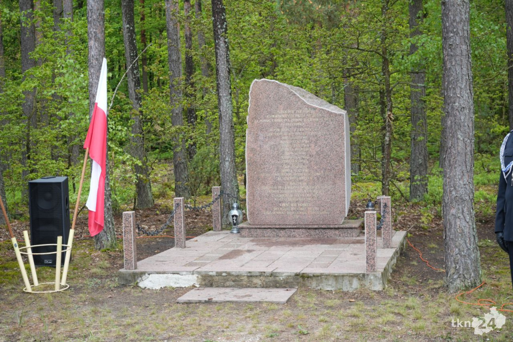 W Bulianowie upamiętniono bohaterską rodzinę Olszewskich [wideo, zdjęcia]
