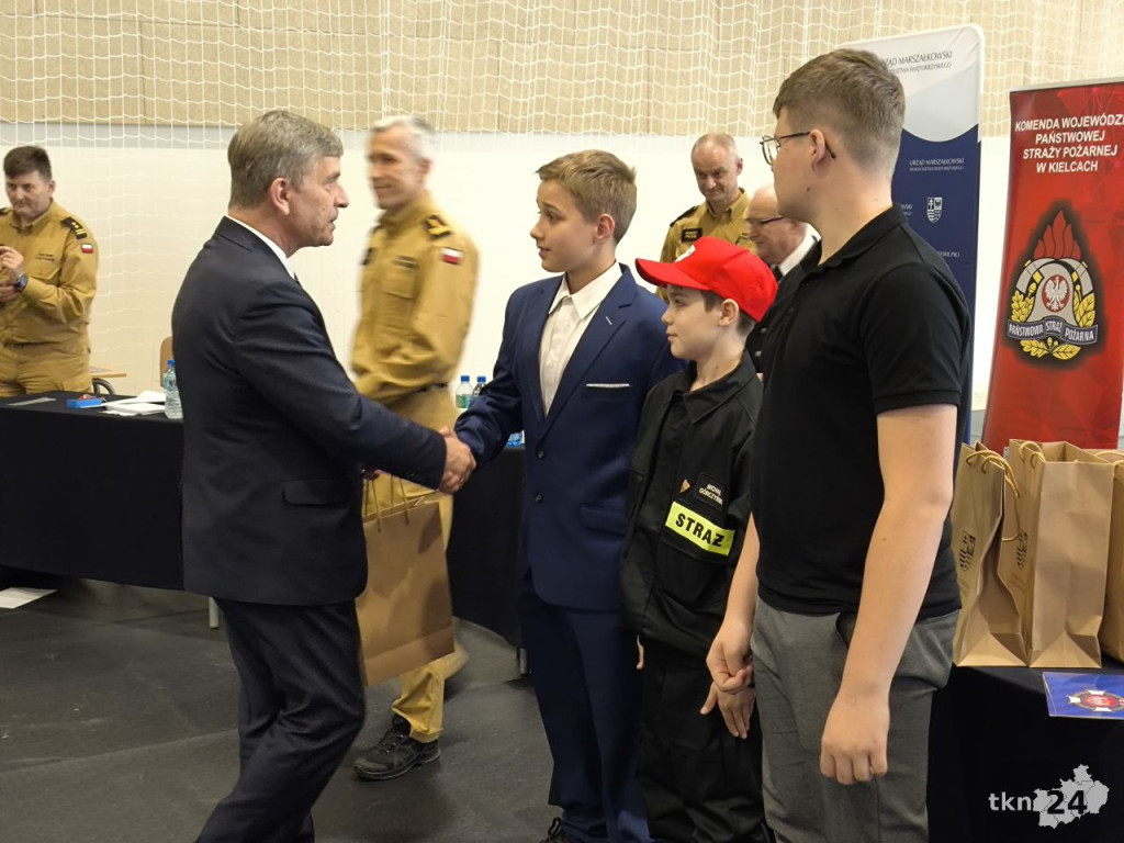 Młodzież Zapobiega Pożarom. Wojewódzki etap turnieju rozegrano w Końskich! [wideo, zdjęcia]