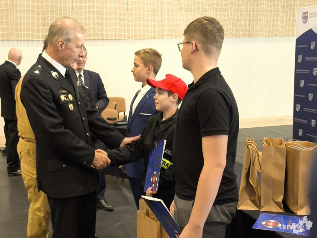 Młodzież Zapobiega Pożarom. Wojewódzki etap turnieju rozegrano w Końskich! [wideo, zdjęcia]