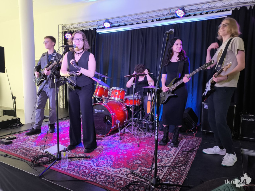Charytatywnie zagrali rockowy koncert w Końskich [wideo, zdjęcia]
