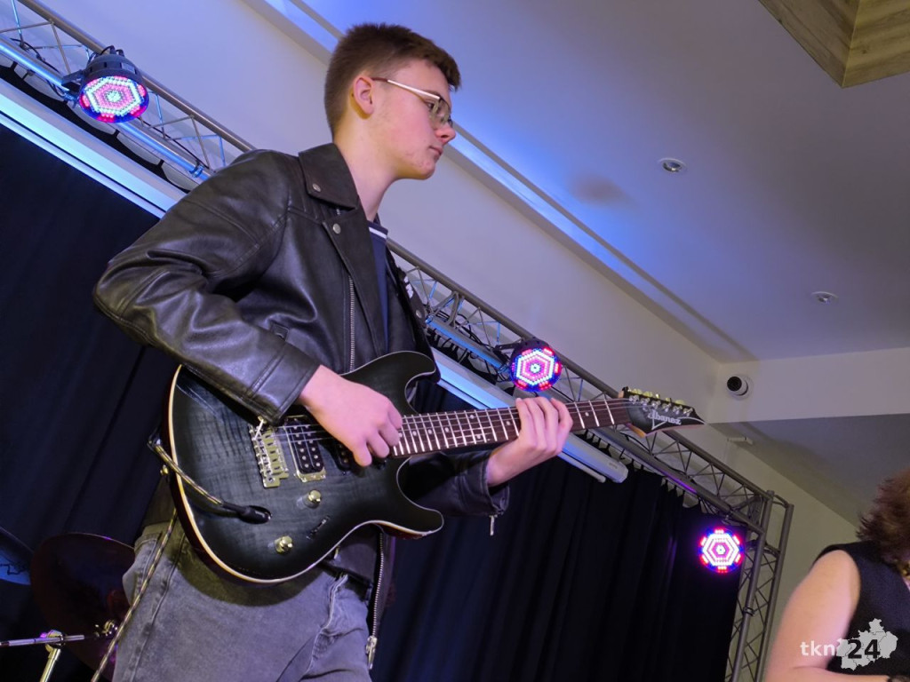 Charytatywnie zagrali rockowy koncert w Końskich [wideo, zdjęcia]