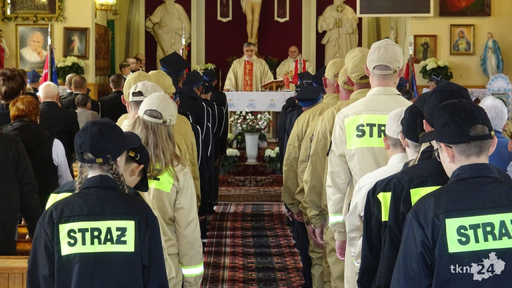 Strażackie święto w Turowicach. Druhowie z gminy Fałków obchodzili swój dzień [wideo, zdjęcia]