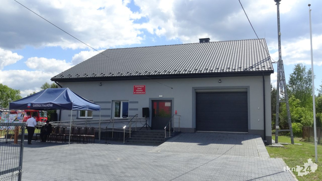 Strażackie święto w Turowicach. Druhowie z gminy Fałków obchodzili swój dzień [wideo, zdjęcia]