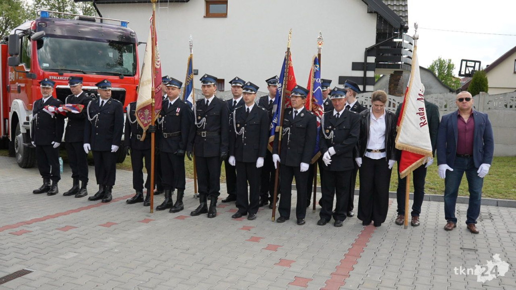 Dzień Strażaka w gminie Stąporków. Uroczyste przekazanie wozu dla OSP Niekłań [wideo, zdjęcia]