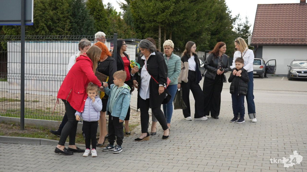 Dzień Strażaka w gminie Stąporków. Uroczyste przekazanie wozu dla OSP Niekłań [wideo, zdjęcia]