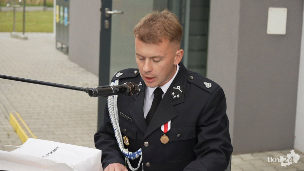 Dzień Strażaka w gminie Stąporków. Uroczyste przekazanie wozu dla OSP Niekłań [wideo, zdjęcia]