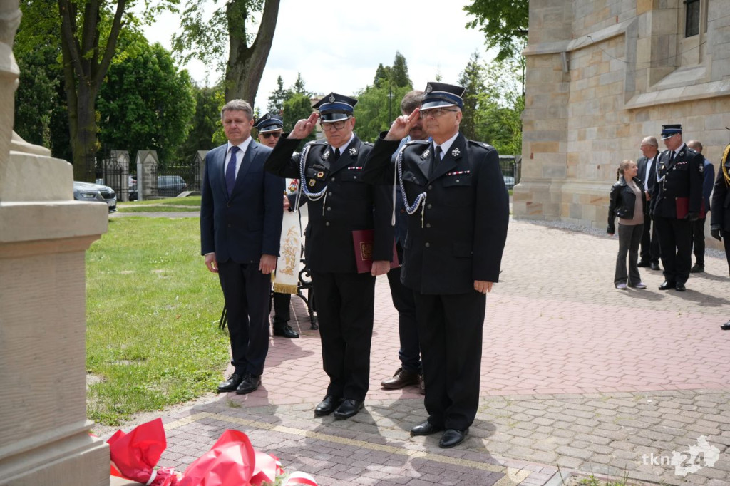 Strażacy z gminy Końskie uroczyście uczcili swoje święto [wideo, zdjęcia]