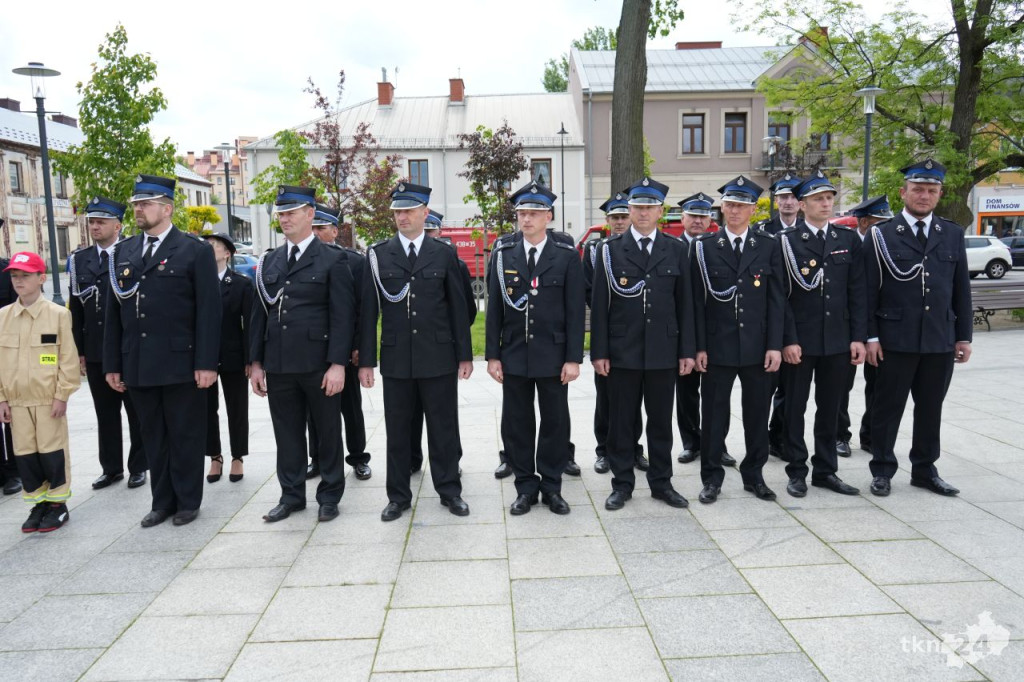 Strażacy z gminy Końskie uroczyście uczcili swoje święto [wideo, zdjęcia]