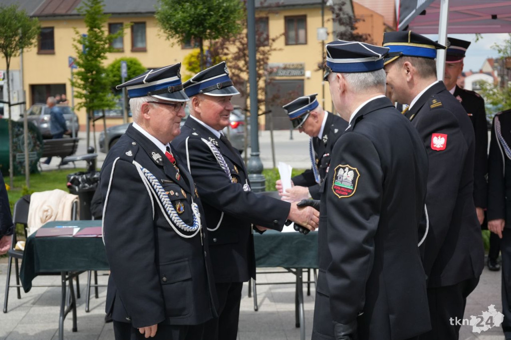 Strażacy z gminy Końskie uroczyście uczcili swoje święto [wideo, zdjęcia]