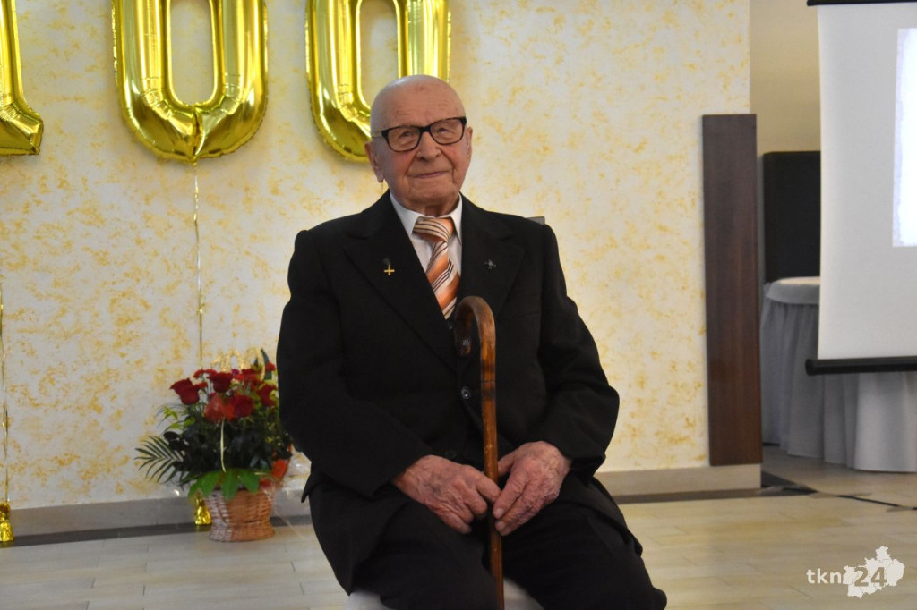 Pan Tadeusz Leszczyński z gminy Radoszyce skończył 100 lat [wideo, zdjęcia]