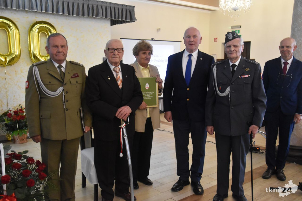 Pan Tadeusz Leszczyński z gminy Radoszyce skończył 100 lat [wideo, zdjęcia]