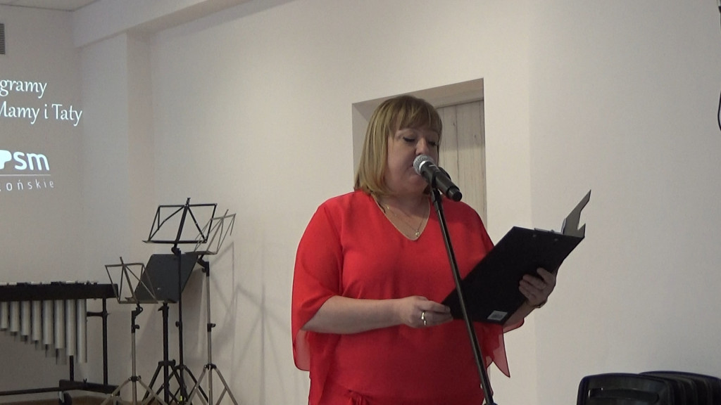 Koncert na Dzień Matki w Szkole Muzycznej w Końskich [wideo, zdjęcia]
