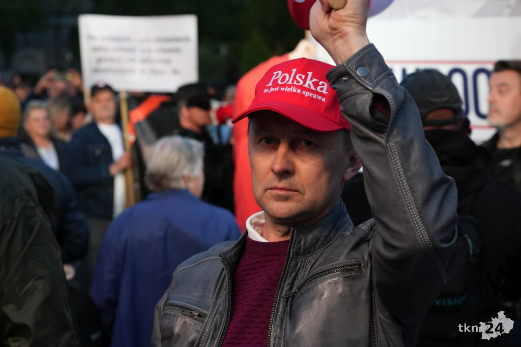 `Debata` Republiki w Końskich przed II turą wyborów prezydenckich [fotorelacja]