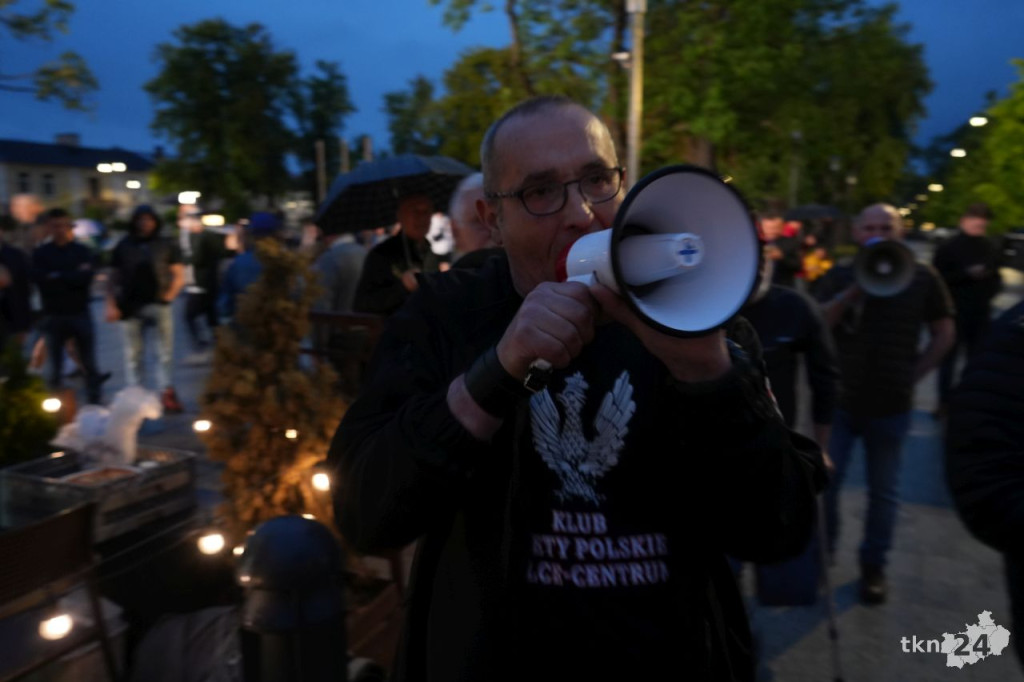 `Debata` Republiki w Końskich przed II turą wyborów prezydenckich [fotorelacja]