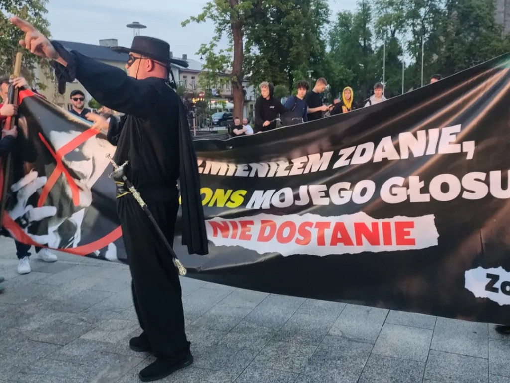 `Debata` Republiki w Końskich przed II turą wyborów prezydenckich [fotorelacja]