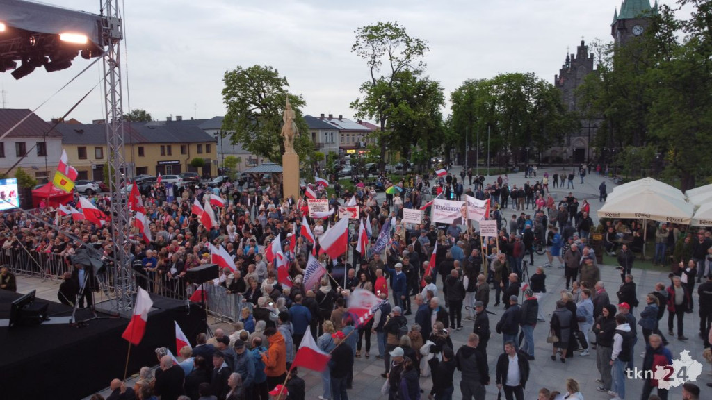 `Debata` Republiki w Końskich przed II turą wyborów prezydenckich [fotorelacja]
