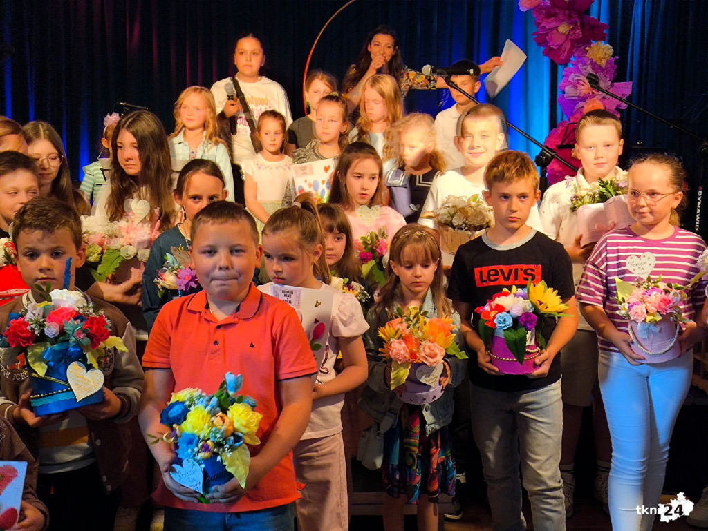 Dzień Matki w Gowarczowie. To był piękny wieczór! [wideo, zdjęcia]