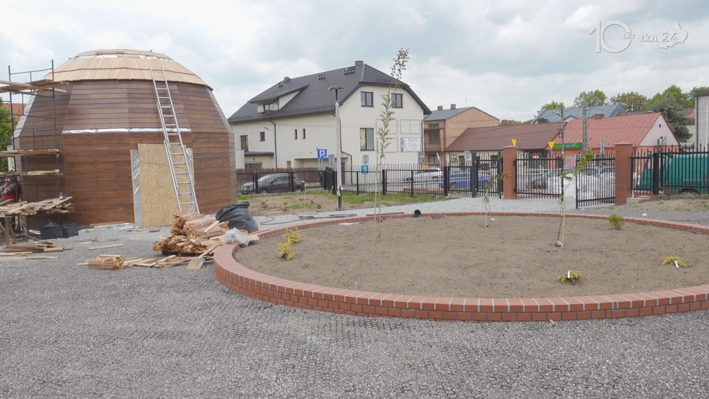 Aleja Królów w Radoszycach na finiszu. Nowoczesna inwestycja będzie gotowa z końcem maja [wideo, zdjęcia]