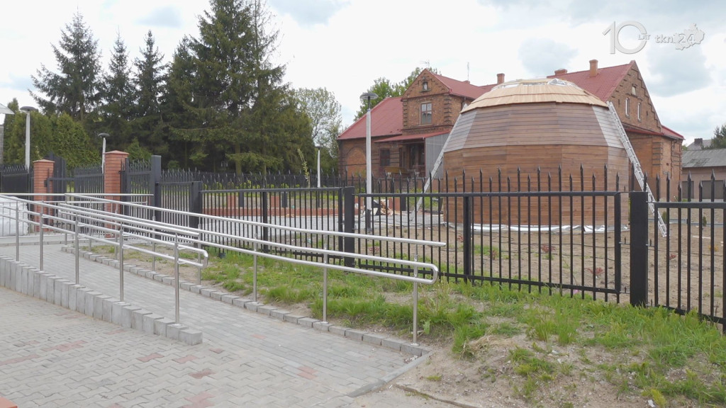 Aleja Królów w Radoszycach na finiszu. Nowoczesna inwestycja będzie gotowa z końcem maja [wideo, zdjęcia]