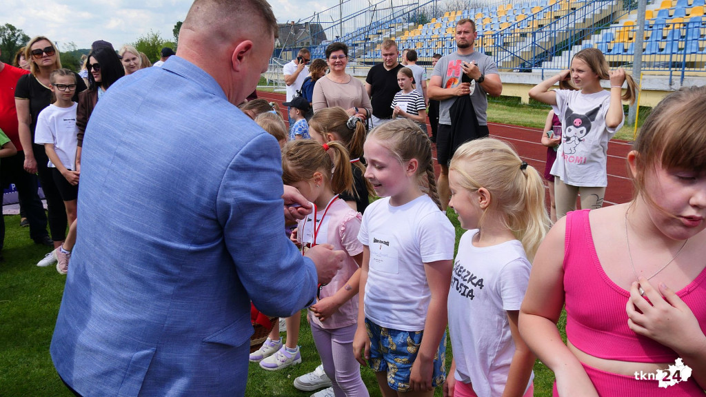 Radośnie i sportowo. Dzień Dziecka w Radoszycach [wideo, zdjęcia]